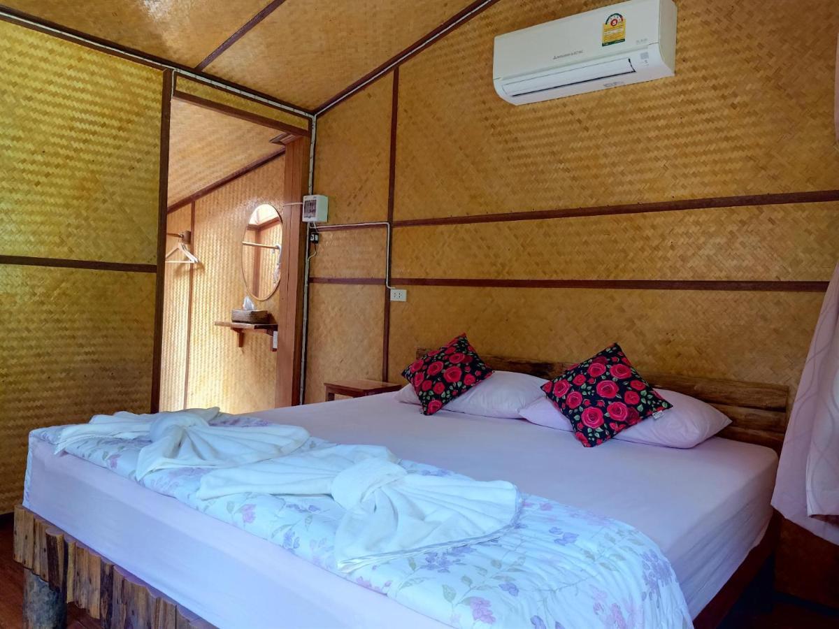 Bansuanphutarn Hotell Ban Pha Saeng Lang Eksteriør bilde