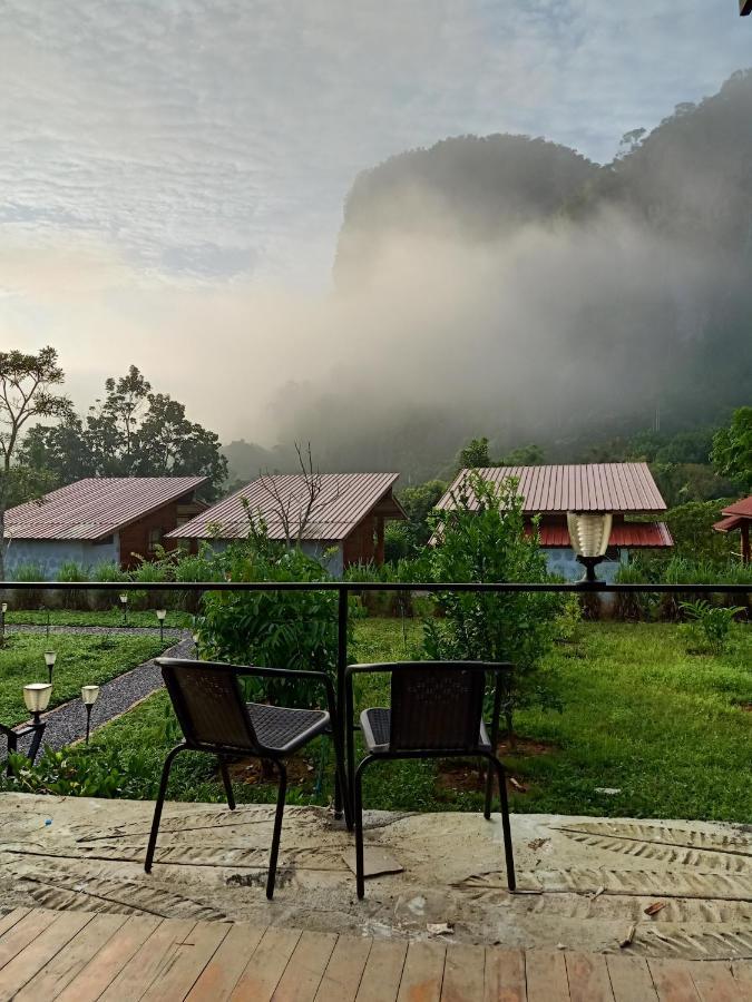 Bansuanphutarn Hotell Ban Pha Saeng Lang Eksteriør bilde
